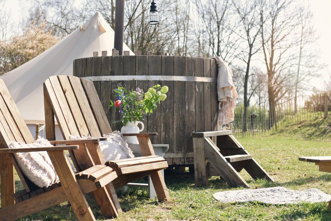 Landhoeve Hotel Oosterwolde  Eksteriør billede