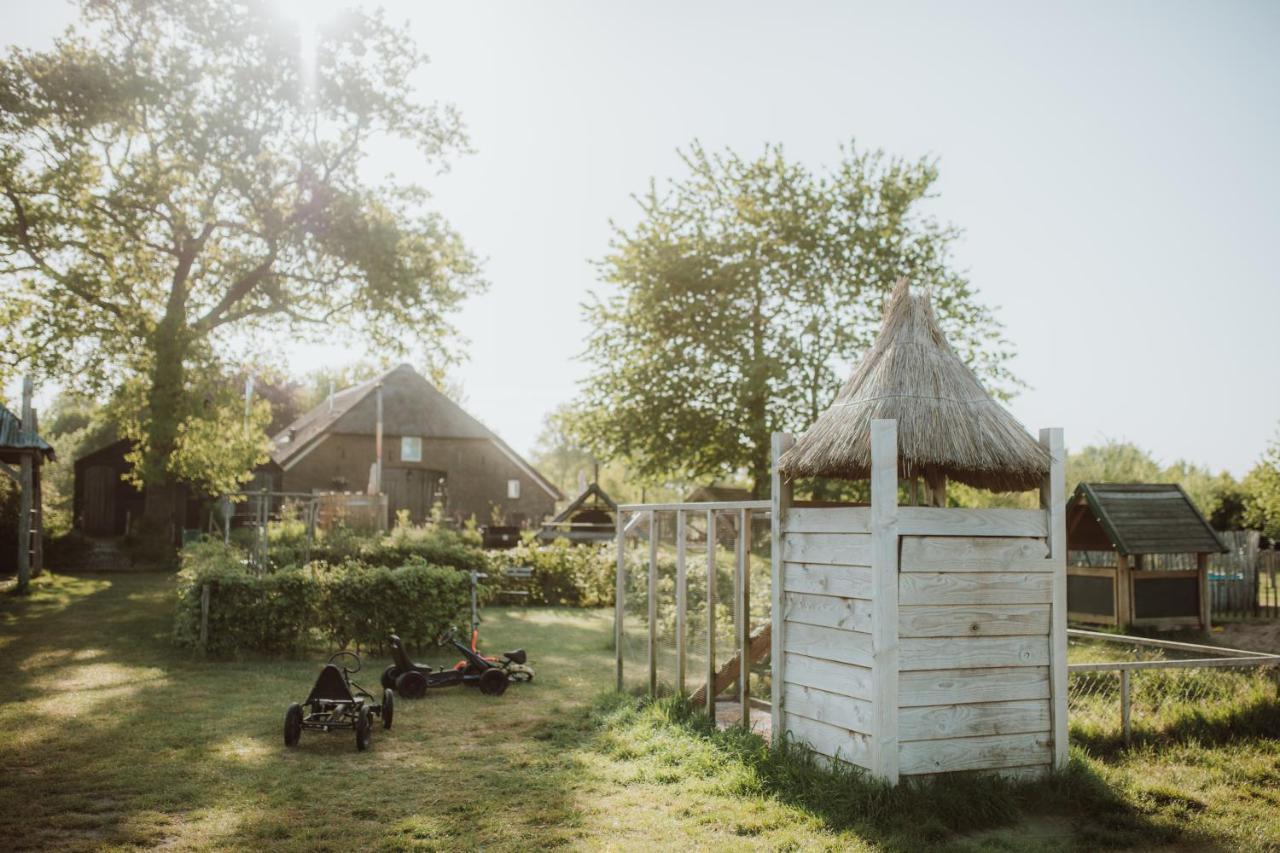 Landhoeve Hotel Oosterwolde  Eksteriør billede