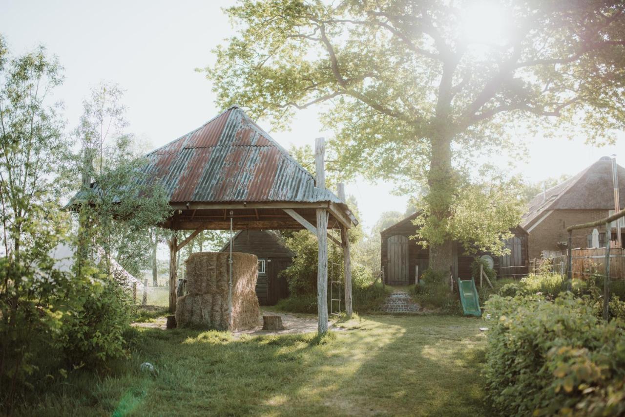 Landhoeve Hotel Oosterwolde  Eksteriør billede